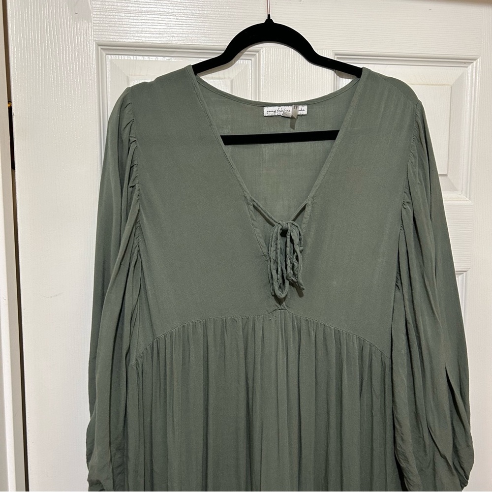 Young Fabulous & Broke Sage Green Maxi Dress Boho Lagenlook Bohemian Tiered Lg - Picture 2 of 8
